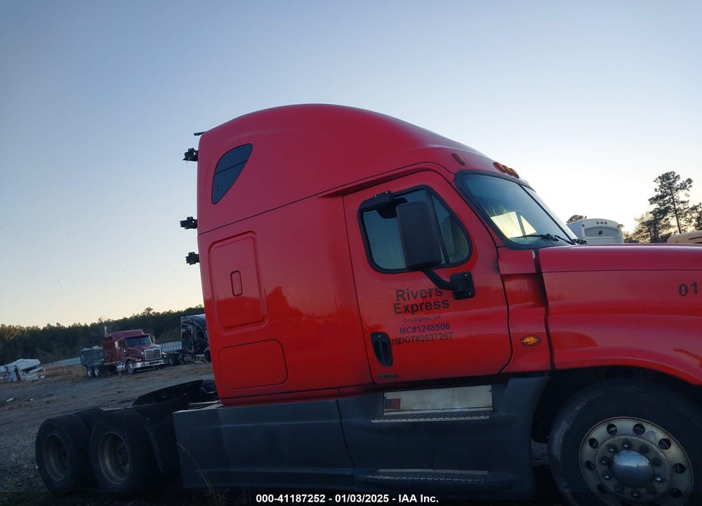 2017 FREIGHTLINER CASCADIA 125 VIN: 1FUGGLDR8HLGZ8738