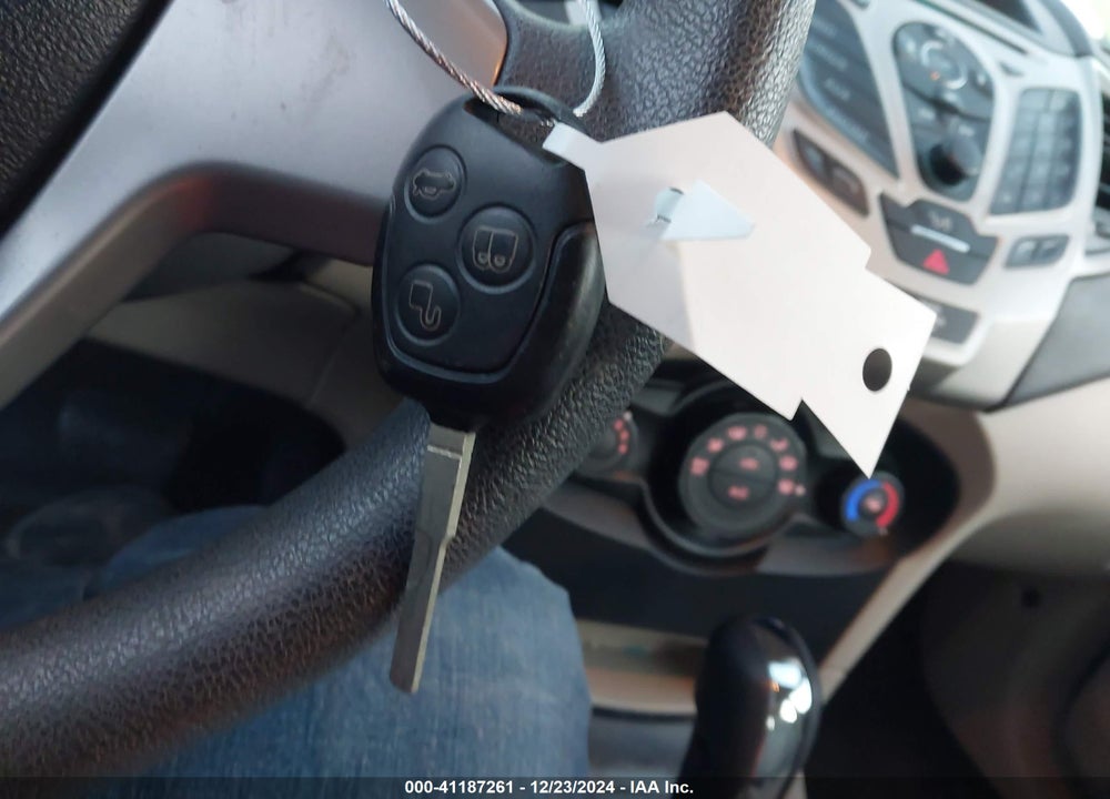 2011 FORD FIESTA SE VIN: 3FADP4EJ2BM121852