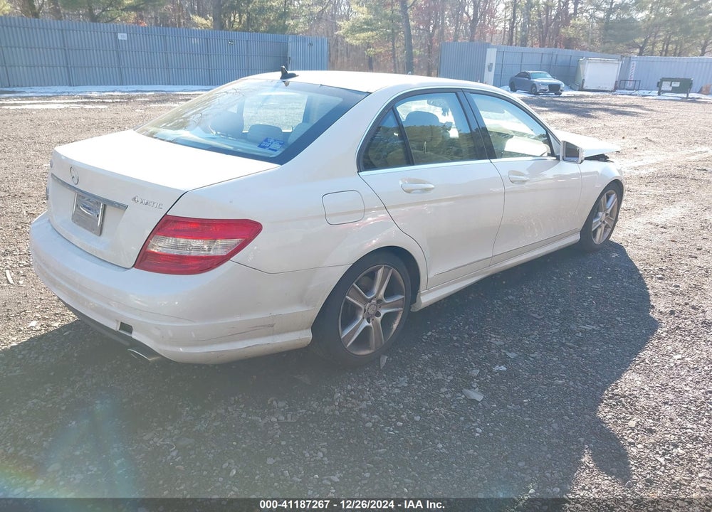 2011 MERCEDES-BENZ C CLASS VIN: WDDGF8BB3BR183540