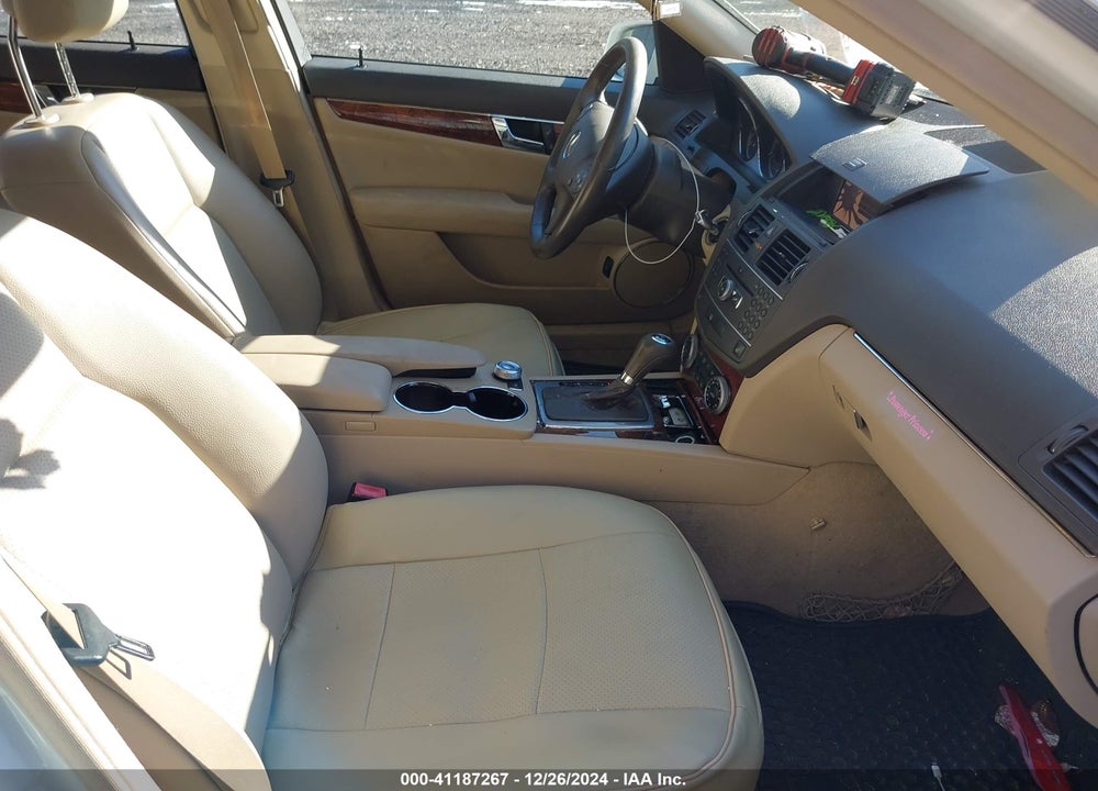 2011 MERCEDES-BENZ C CLASS VIN: WDDGF8BB3BR183540