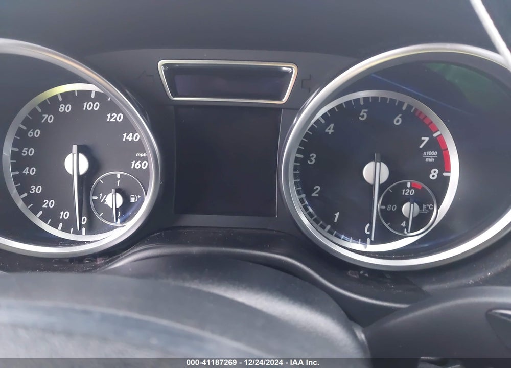 2014 MERCEDES-BENZ GL 550 VIN: 4JGDF7DEXEA328392