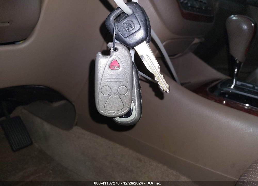 2004 ACURA MDX VIN: 2HNYD18854H520214