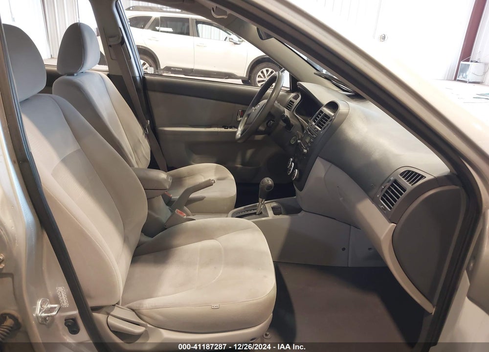 2009 KIA SPECTRA EX VIN: KNAFE222395654087