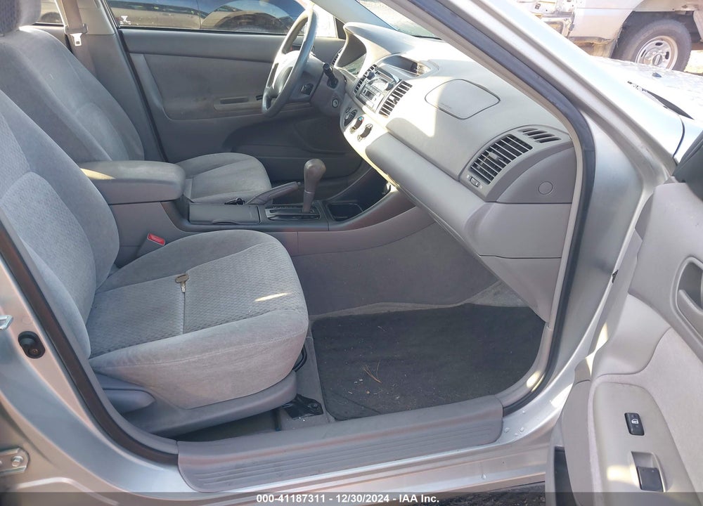 2003 TOYOTA CAMRY LE VIN: 4T1BE32K83U680524