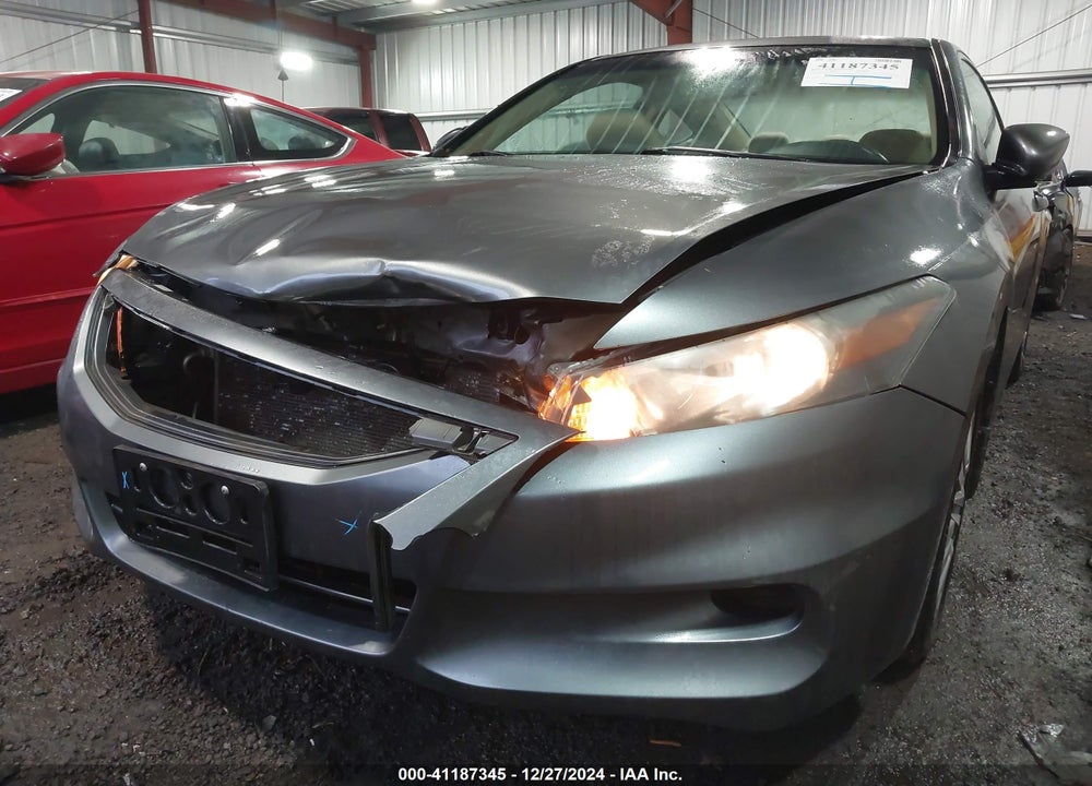 2011 HONDA ACCORD 2.4 EX VIN: 1HGCS1B75BA002011