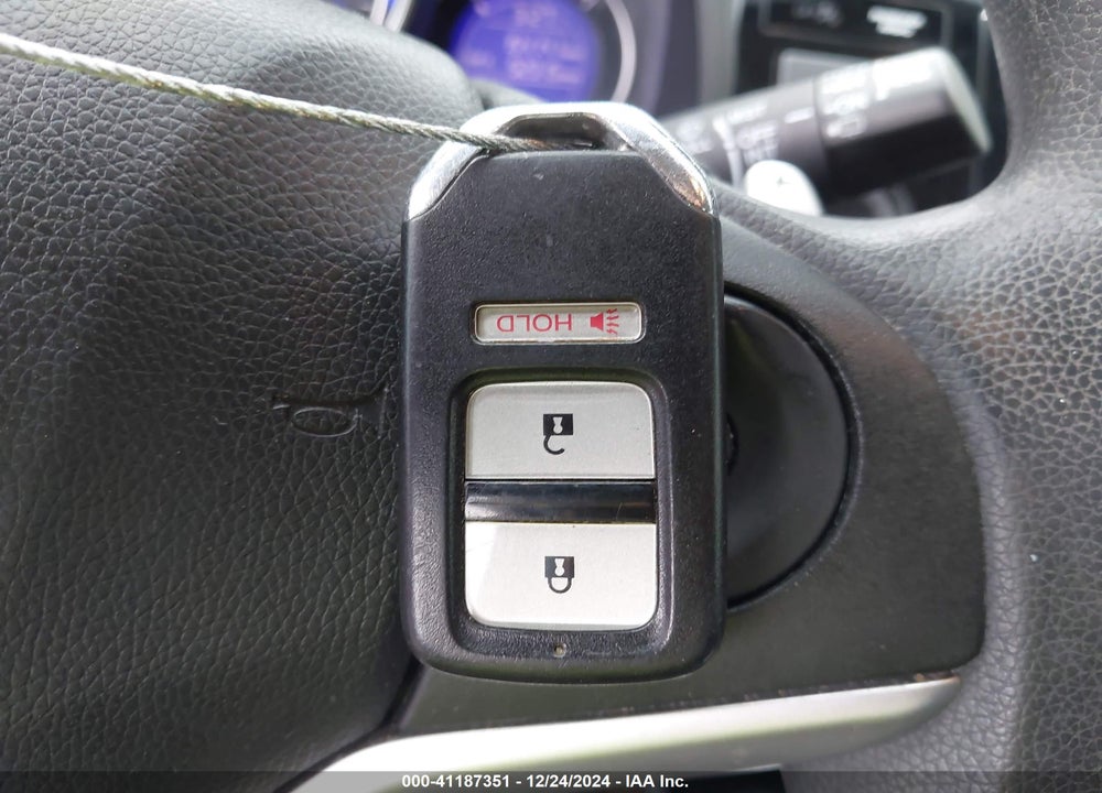2015 HONDA FIT VIN: 3HGGK5H85FM733474