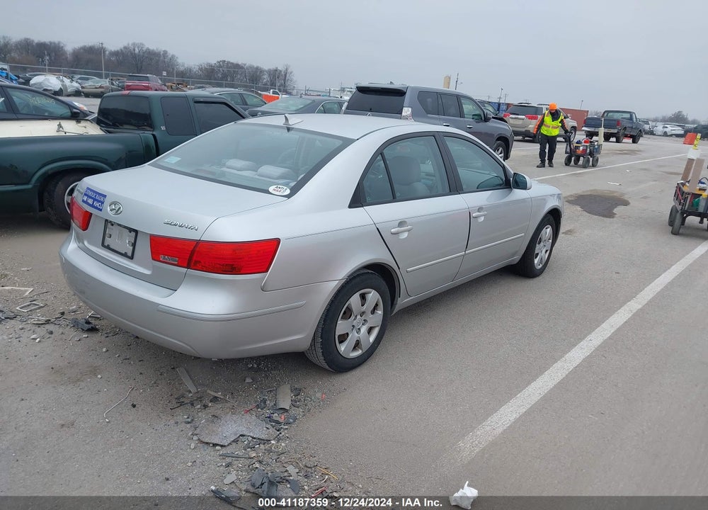 2009 HYUNDAI SONATA GLS VIN: 5NPET46C29H447869