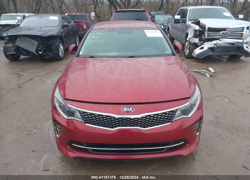 2018 KIA OPTIMA VIN: 5XXGT4L31JG190555