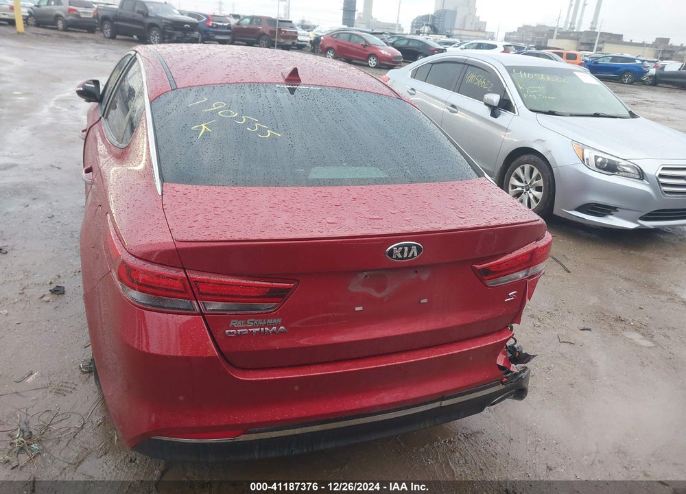 2018 KIA OPTIMA VIN: 5XXGT4L31JG190555