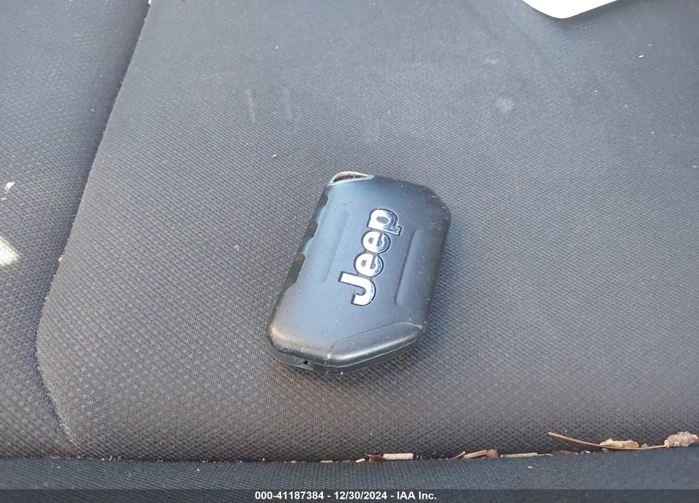 2018 JEEP WRANGLER UNLIMITED SPORT 4X4 VIN: 1C4HJXDG0JW158935