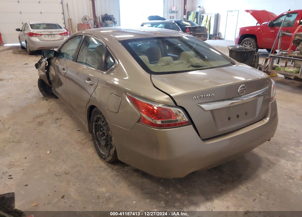 2015 NISSAN ALTIMA VIN: 1N4AL3AP8FN883128