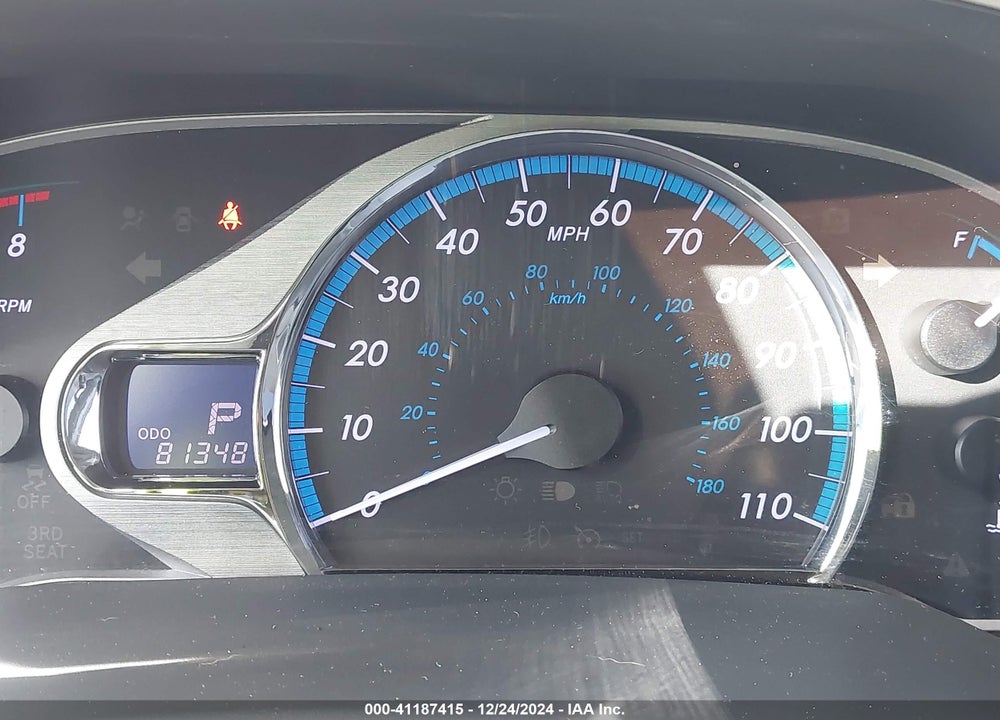 2013 TOYOTA SIENNA XLE V6 8 PASSENGER VIN: 5TDYK3DCXDS346787