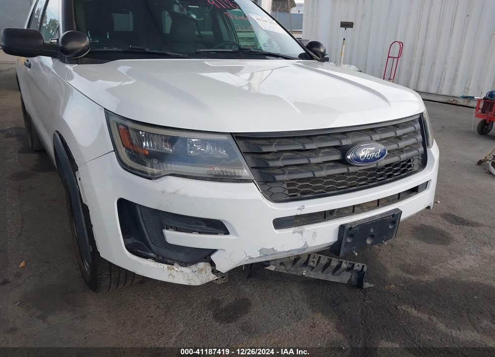 2018 FORD POLICE INTERCEPTOR VIN: 1FM5K8AR2JGA83933