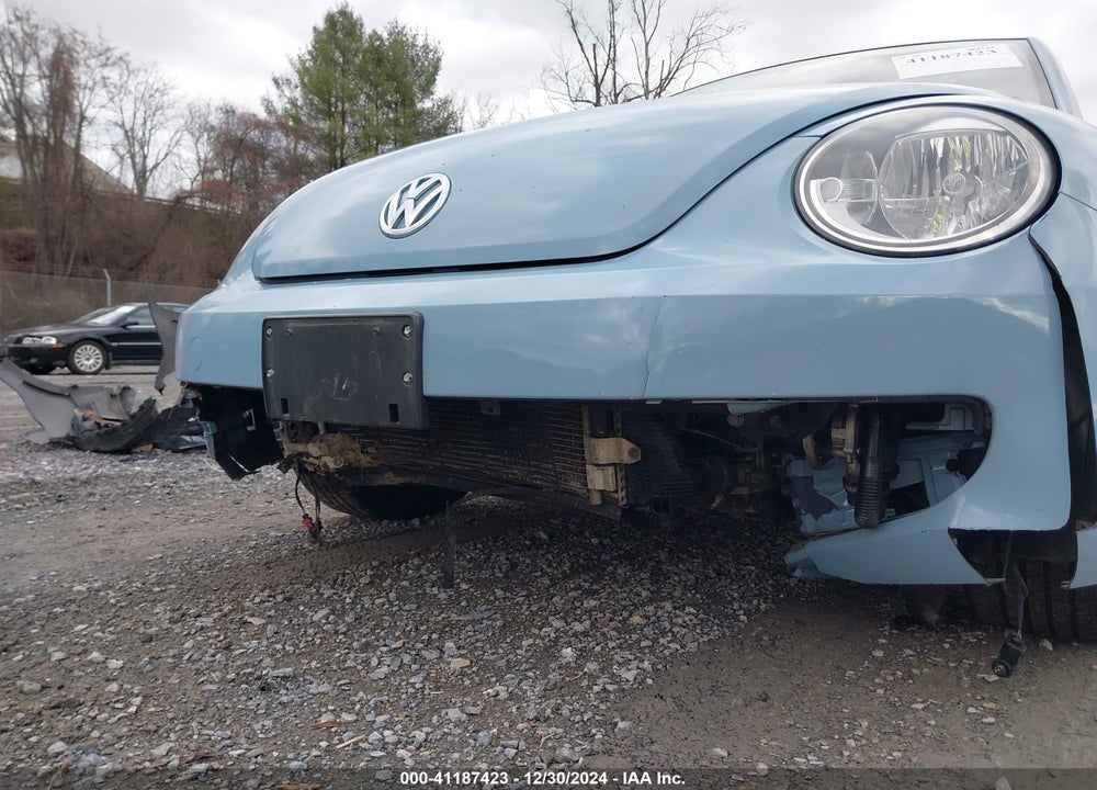 2015 VOLKSWAGEN BEETLE VIN: 3VWF17AT1FM646207