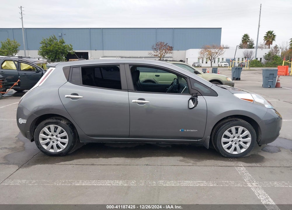 2015 NISSAN LEAF S VIN: 1N4AZ0CP2FC315852