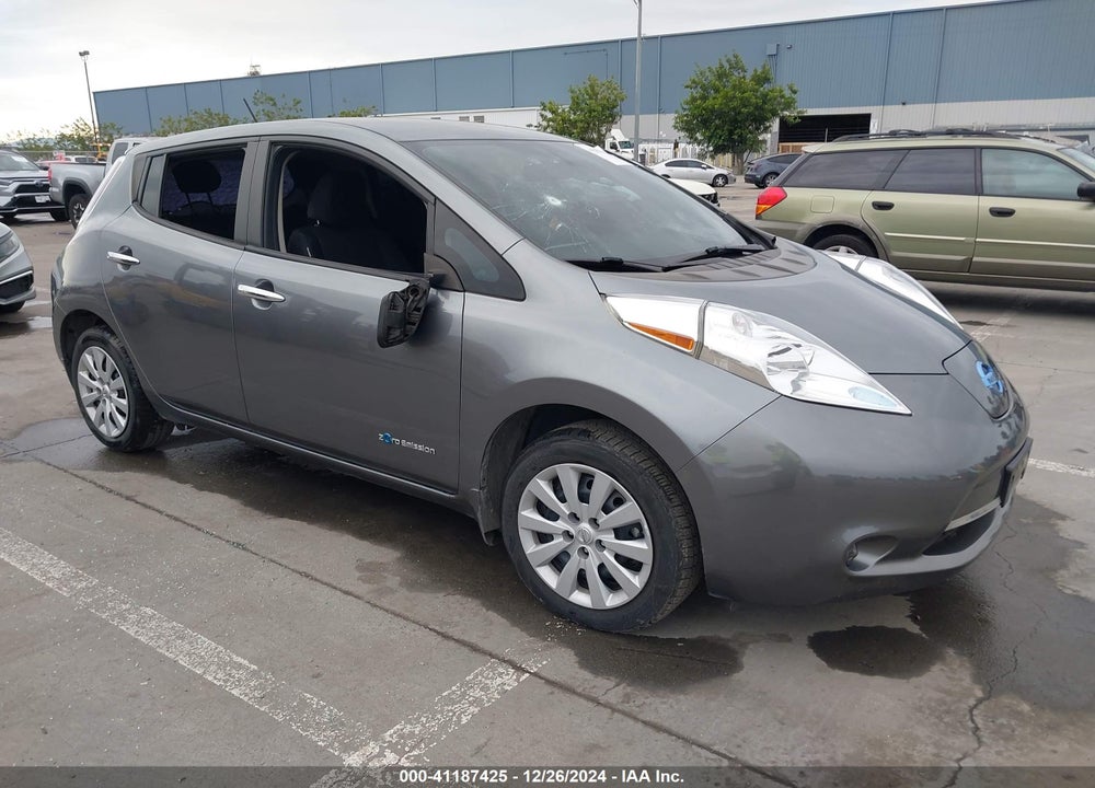2015 NISSAN LEAF S VIN: 1N4AZ0CP2FC315852