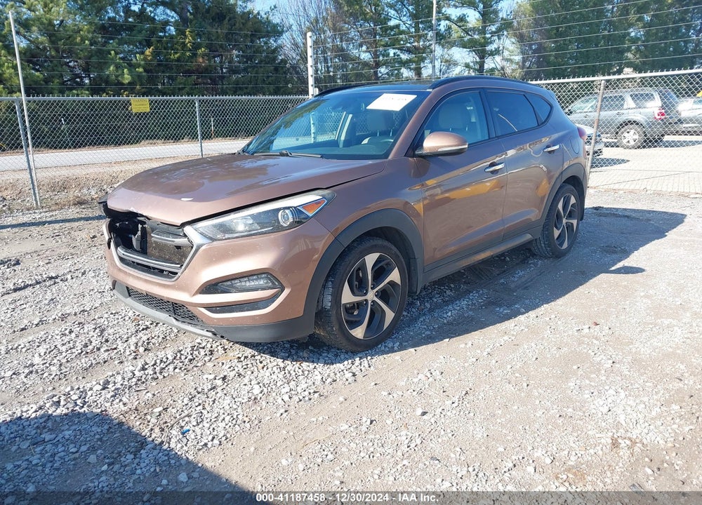 2016 HYUNDAI TUCSON LIMITED VIN: KM8J33A29GU037821