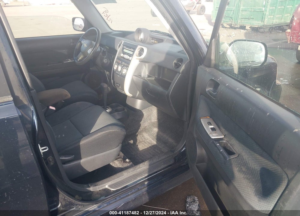 2006 SCION XB VIN: JTLKT324X64092600