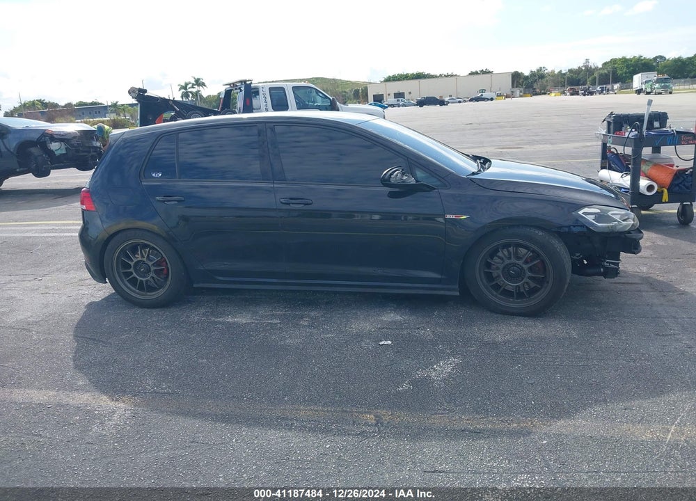 2018 VOLKSWAGEN GOLF GTI 2.0T AUTOBAHN/2.0T S/2.0T SE VIN: 3VW547AU4JM290758