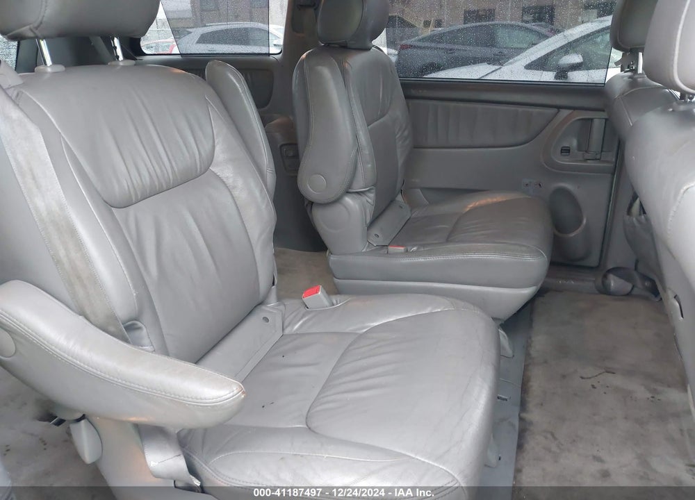 2007 TOYOTA SIENNA XLE VIN: 5TDZK22C07S041840