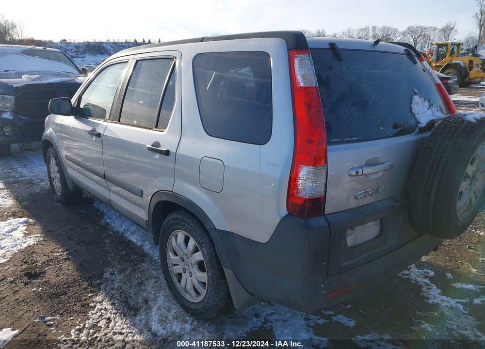 2005 HONDA CR-V EX VIN: SHSRD78855U338610