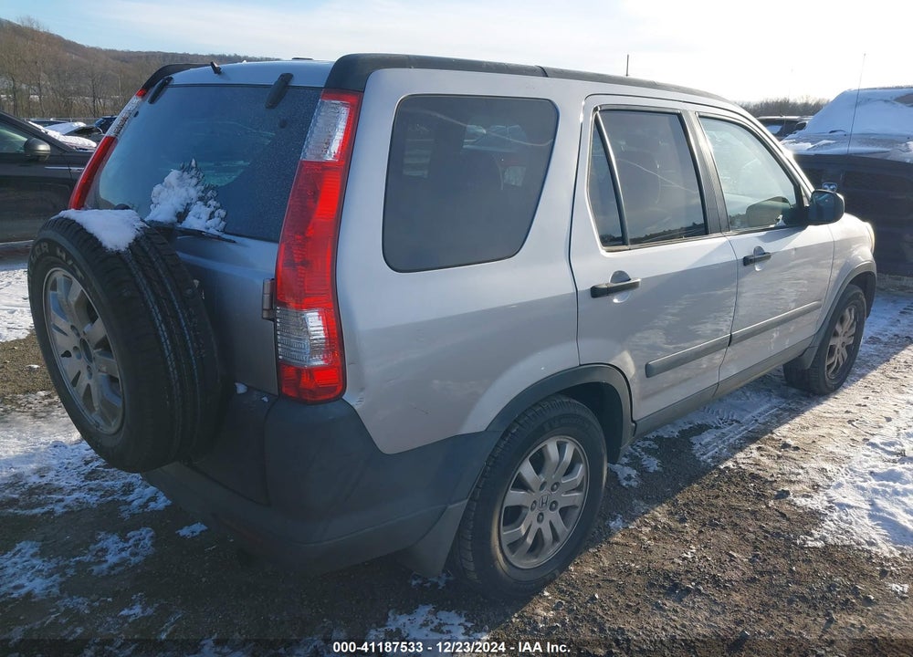 2005 HONDA CR-V EX VIN: SHSRD78855U338610