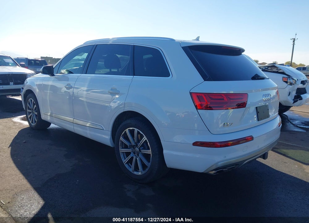 2017 AUDI Q7 3.0T PREMIUM VIN: WA1LAAF74HD034090