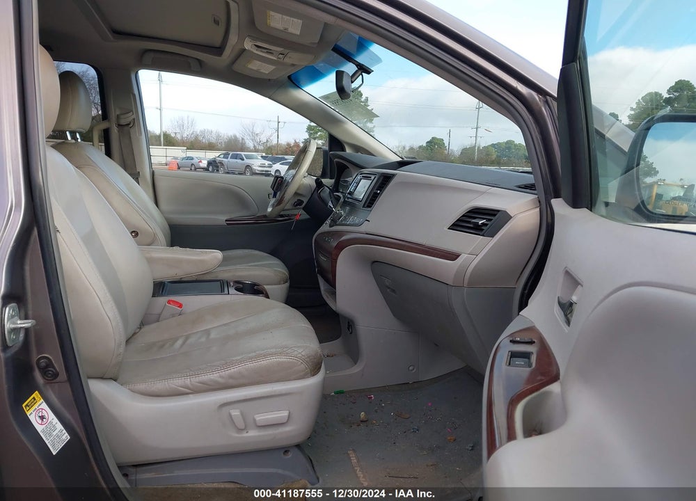 2014 TOYOTA SIENNA XLE LIMITED VIN: 5TDYK3DC1ES509800