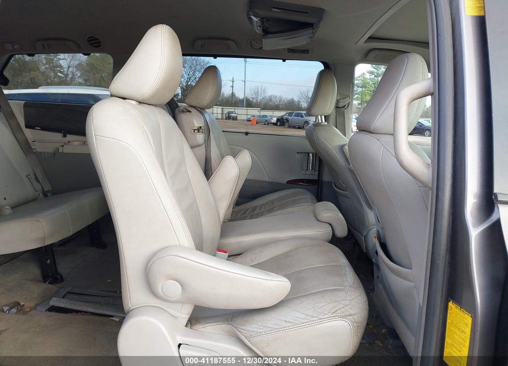 2014 TOYOTA SIENNA XLE LIMITED VIN: 5TDYK3DC1ES509800