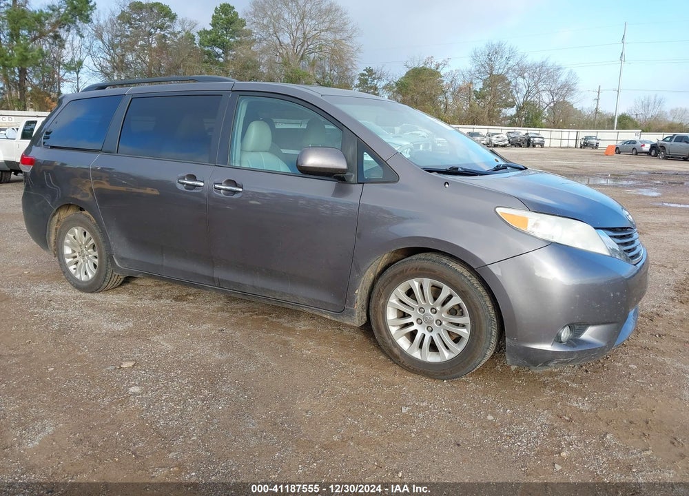 2014 TOYOTA SIENNA XLE LIMITED VIN: 5TDYK3DC1ES509800