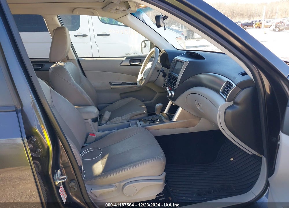 2013 SUBARU FORESTER 2.5X LIMITED VIN: JF2SHAEC6DH406500
