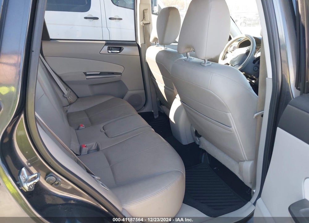 2013 SUBARU FORESTER 2.5X LIMITED VIN: JF2SHAEC6DH406500