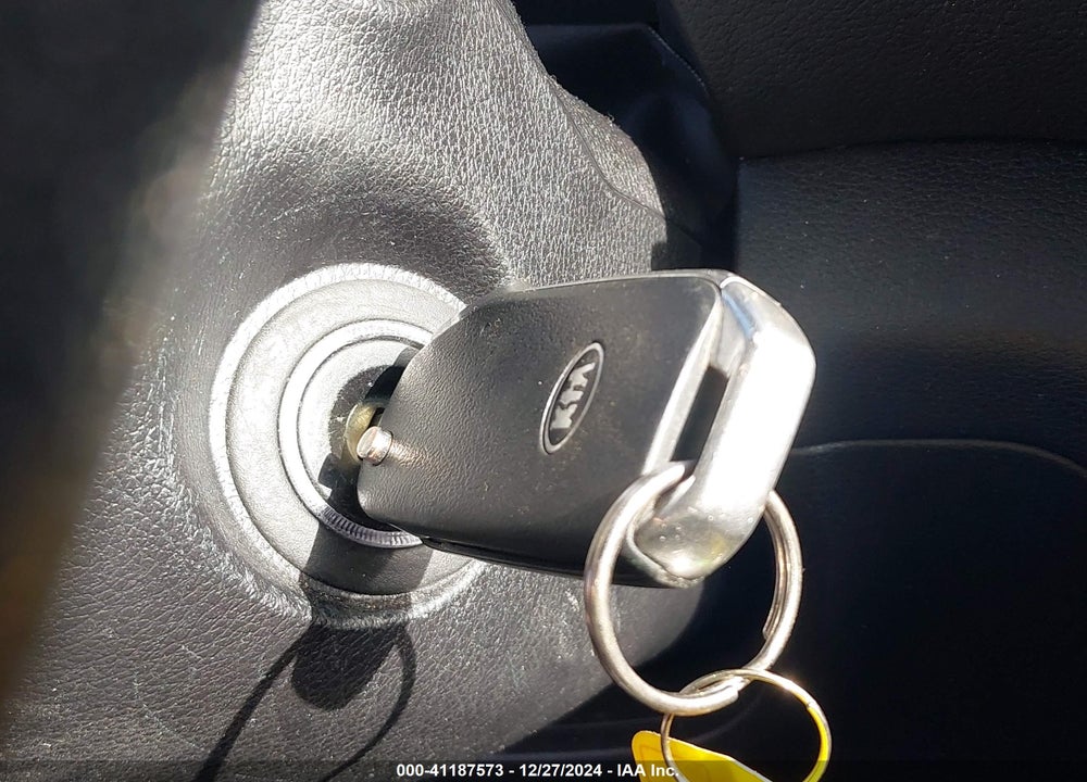 2020 KIA SOUL VIN: KNDJ23AU2L7100579