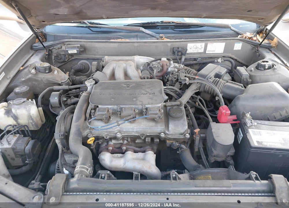 1998 TOYOTA AVALON XL VIN: 4T1BF18B0WU281930