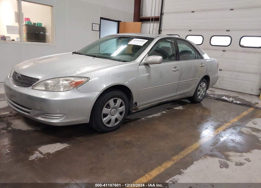 2002 TOYOTA CAMRY LE VIN: 4T1BE32K52U049826