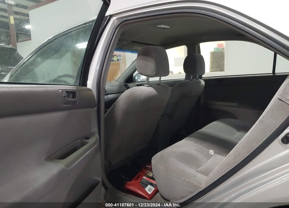 2002 TOYOTA CAMRY LE VIN: 4T1BE32K52U049826
