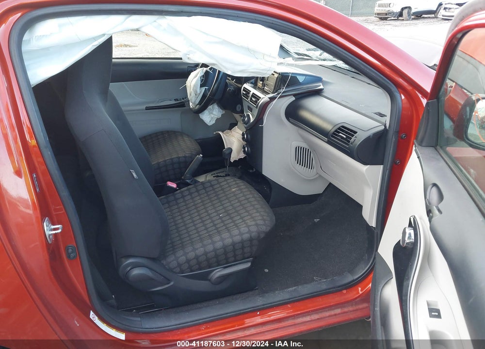 2013 SCION IQ VIN: JTNJJXB09DJ023019