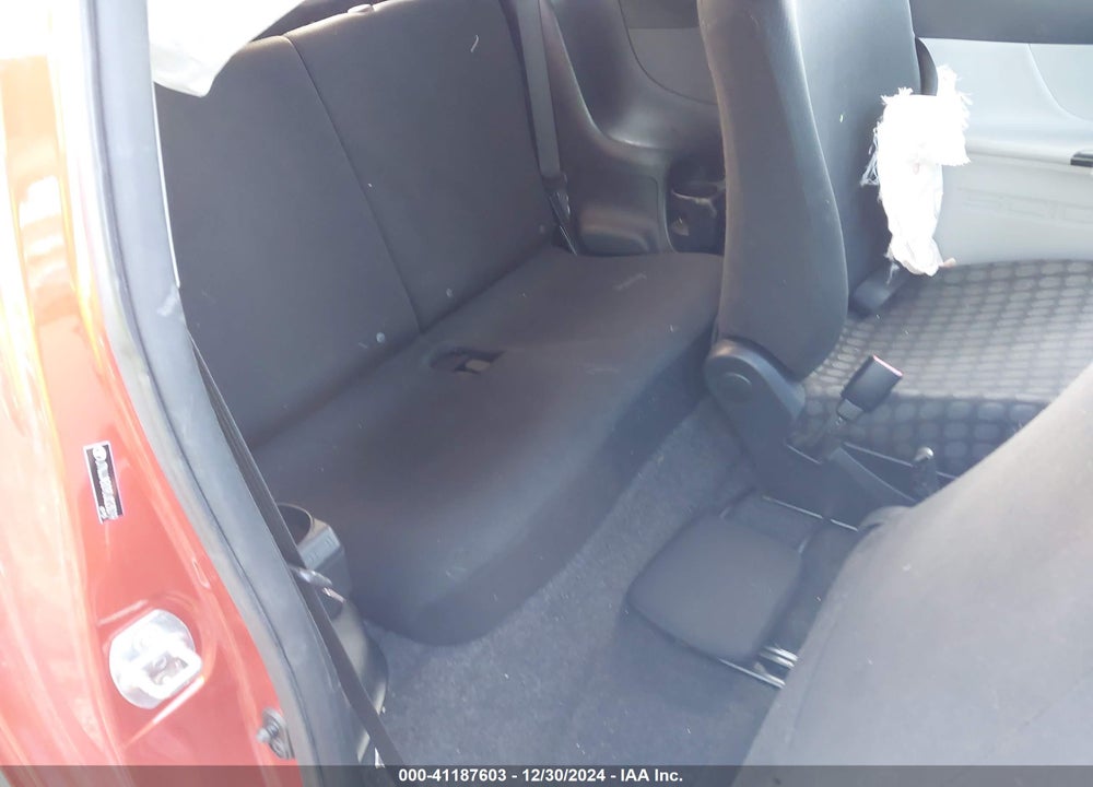 2013 SCION IQ VIN: JTNJJXB09DJ023019