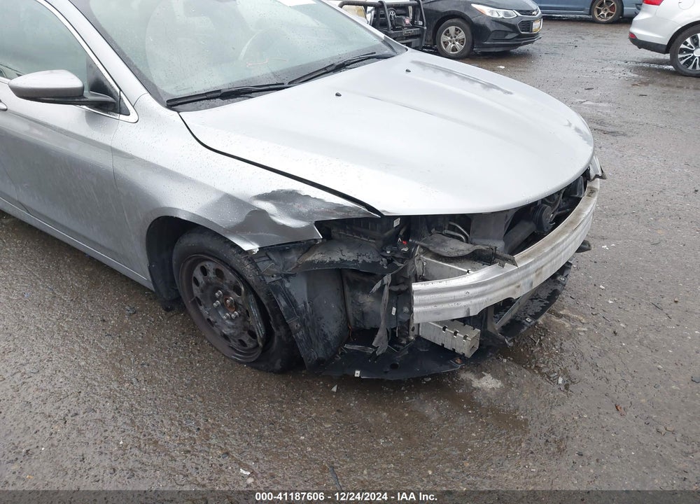2015 CHRYSLER 200 LX VIN: 1C3CCCFB2FN671457