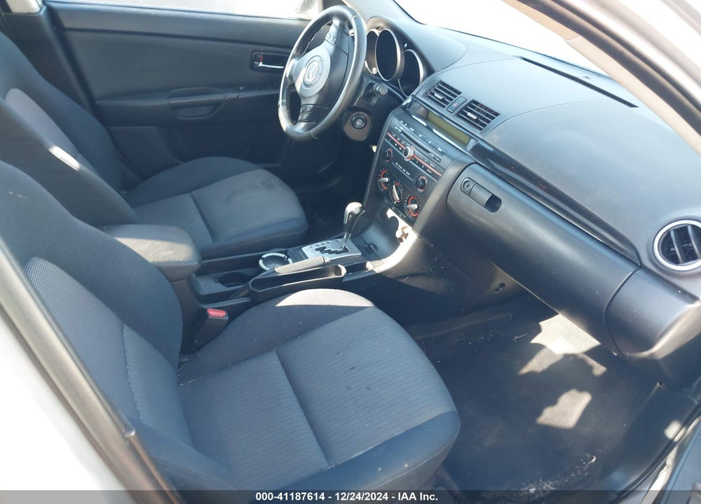2008 MAZDA MAZDA3 VIN: JM1BK32G681103105