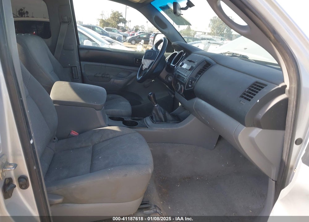 2005 TOYOTA TACOMA VIN: 5TEUX42N85Z085030