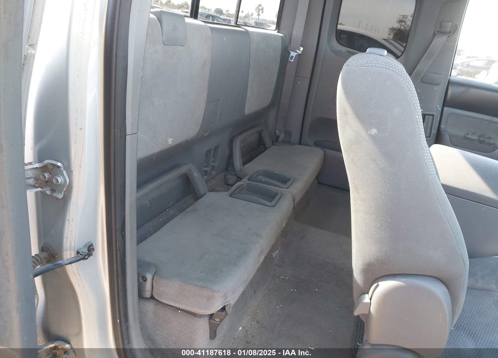 2005 TOYOTA TACOMA VIN: 5TEUX42N85Z085030