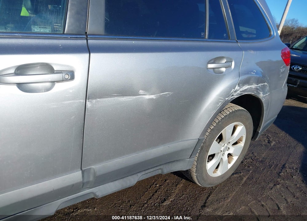 2010 SUBARU OUTBACK 2.5I PREMIUM VIN: 4S4BRBCC8A3350780