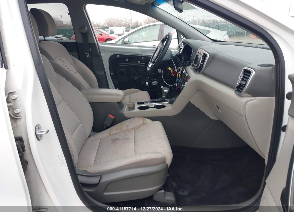 2018 KIA SPORTAGE LX VIN: KNDPM3AC0J7432061