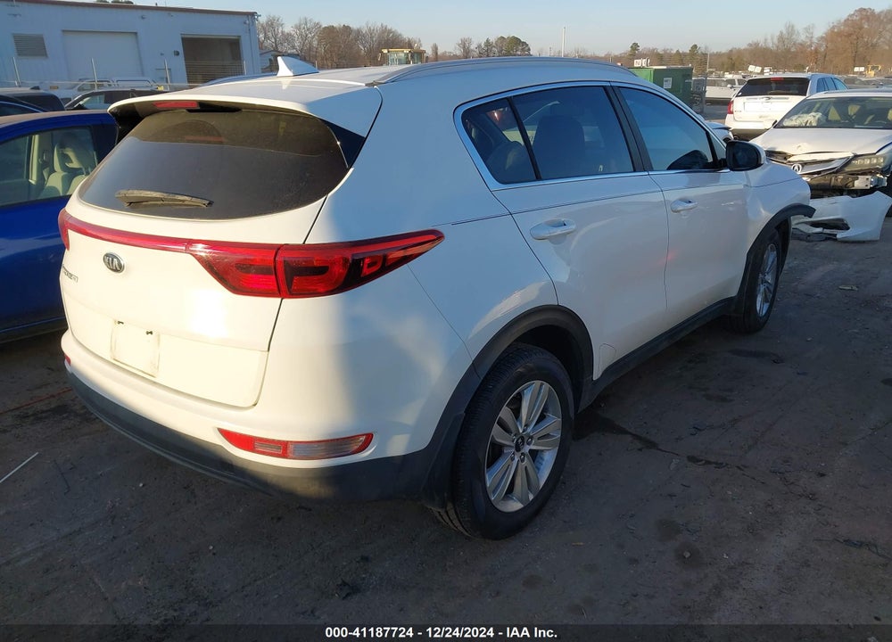 2018 KIA SPORTAGE LX VIN: KNDPM3AC2J7337338