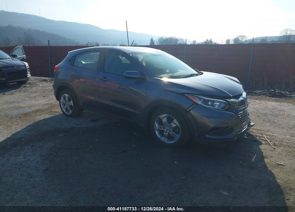2020 HONDA HR-V AWD LX VIN: 3CZRU6H37LG702176