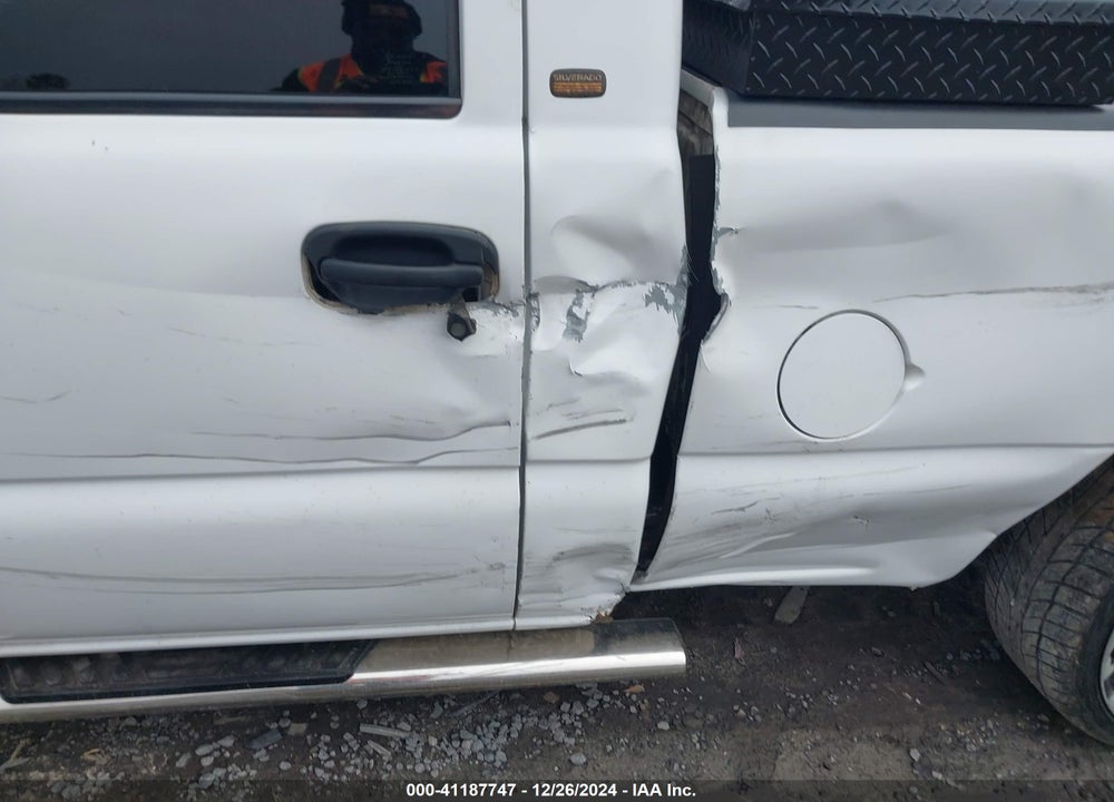 2002 CHEVROLET SILVERADO 1500 VIN: 1GCEC14WX2Z192768