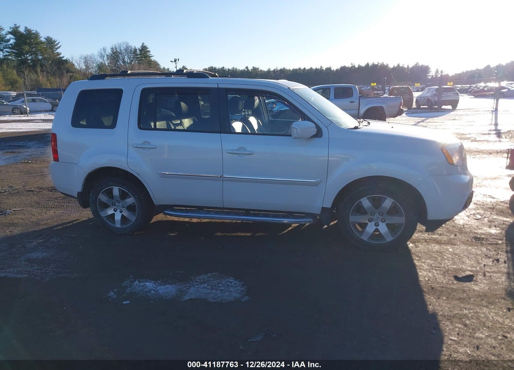 2015 HONDA PILOT TOURING VIN: 5FNYF4H95FB029807