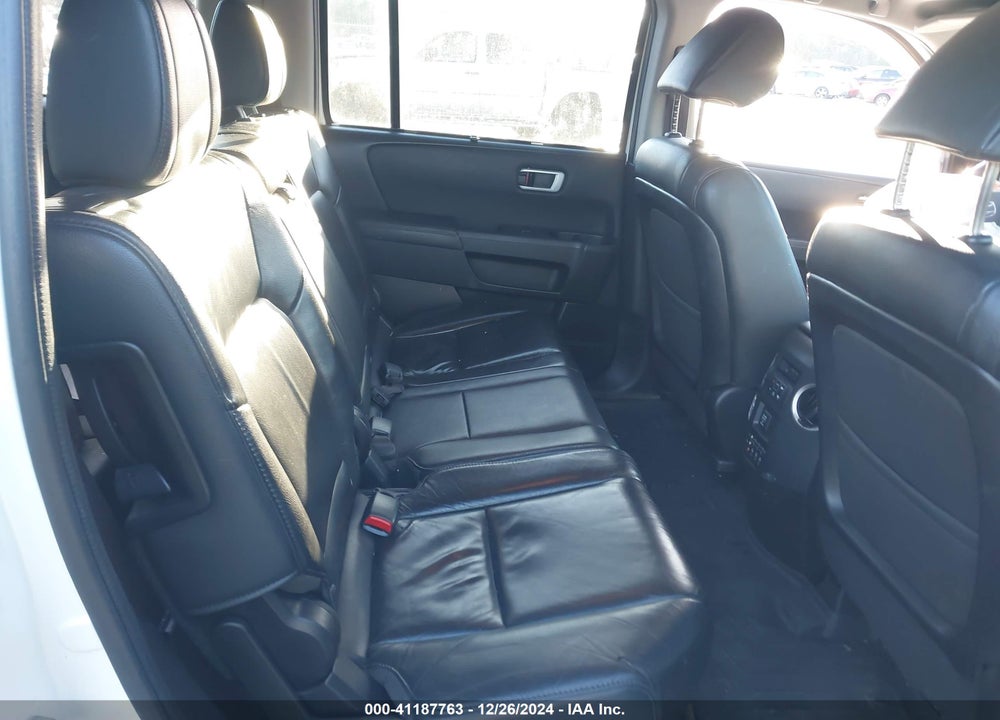 2015 HONDA PILOT TOURING VIN: 5FNYF4H95FB029807