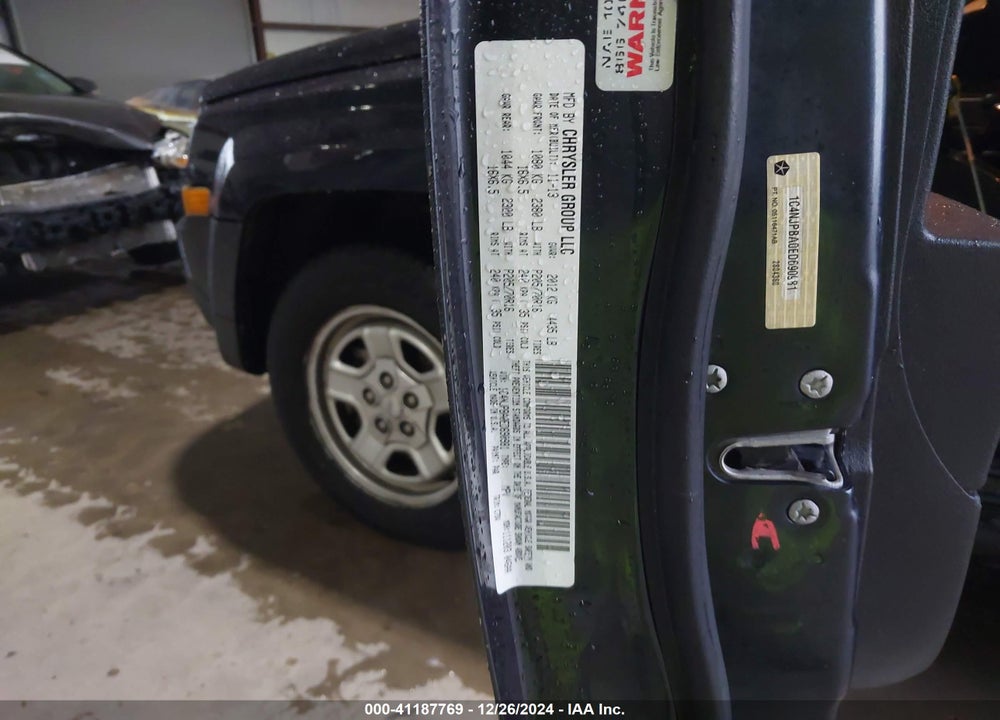 2014 JEEP PATRIOT SPORT VIN: 1C4NJPBA0ED690981